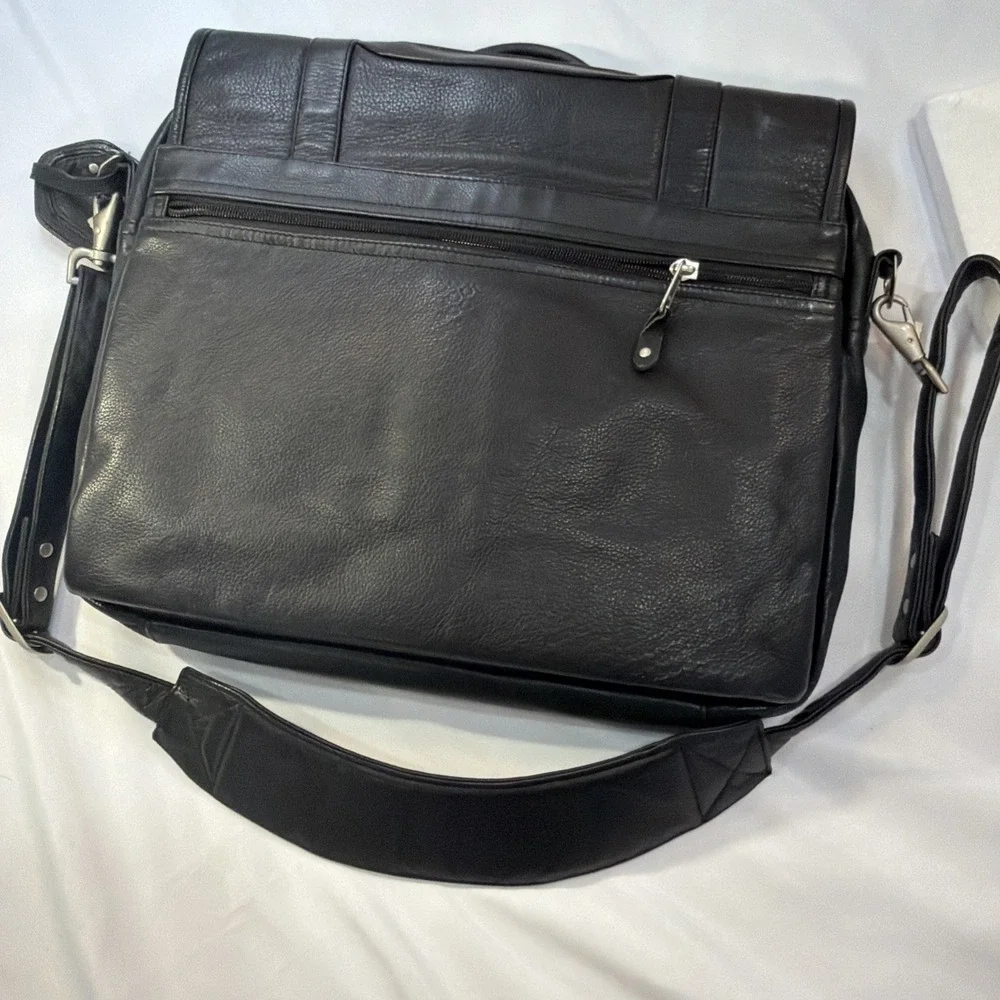 Canyon Outback Soft Leather Messenger Bag Black Travel Laptop New Business Work